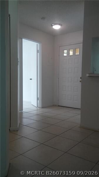 Building Photo - 1095 Coral Club Dr