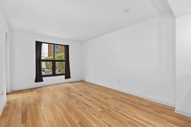 Building Photo - Metrome - Ground floor with patio - 1 bedr...
