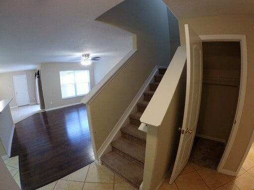 Building Photo - Avalon Park Spacious two story townhome