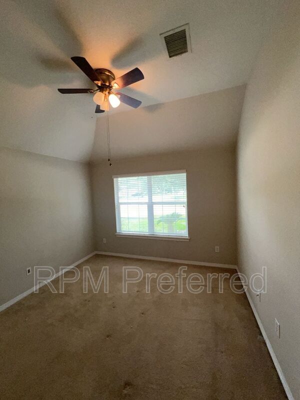 Building Photo - 24802 Jillian Way Ct