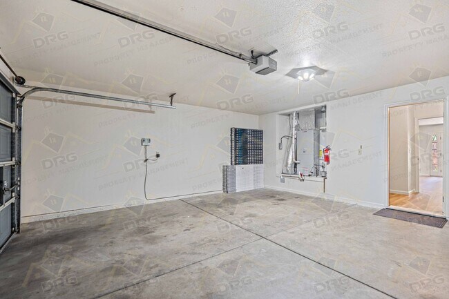 Building Photo - 2101 Finley Ct