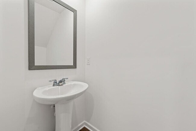 Building Photo - 103 Dewitt Dr