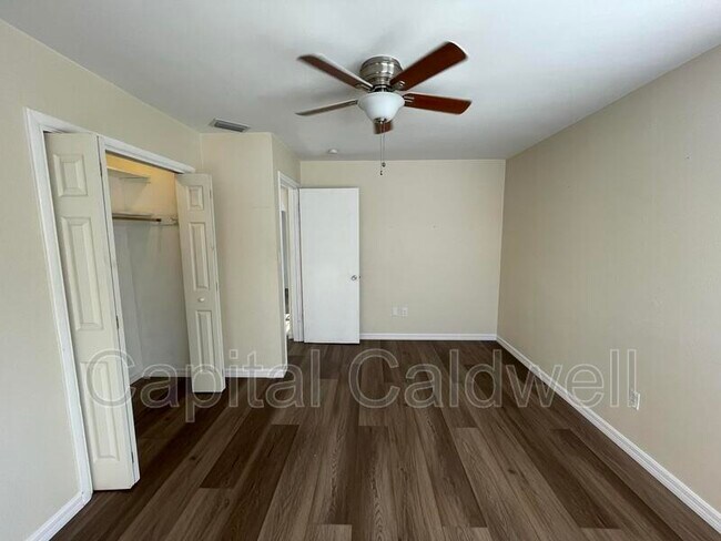 Building Photo - 1609 San Mateo Dr