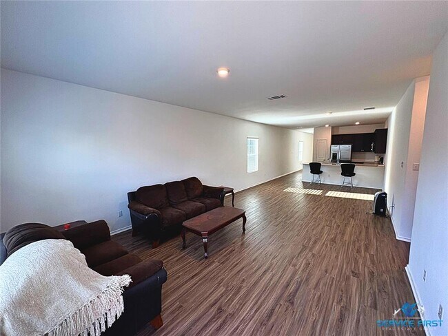 Building Photo - 124 Rooster Wy