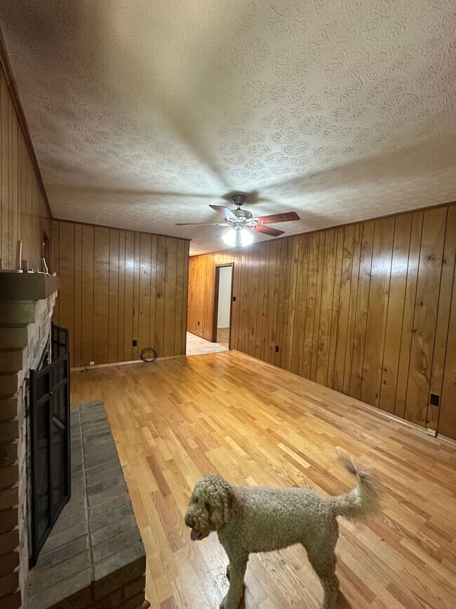 Building Photo - 375 Segrest Cir