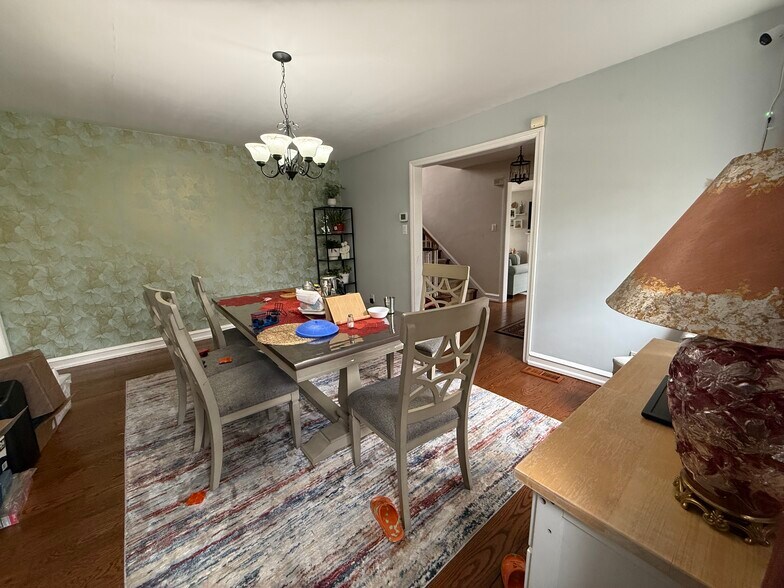 Building Photo - 1358 Indian Creek Dr