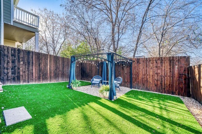 Building Photo - 1009 Taulbee Ln