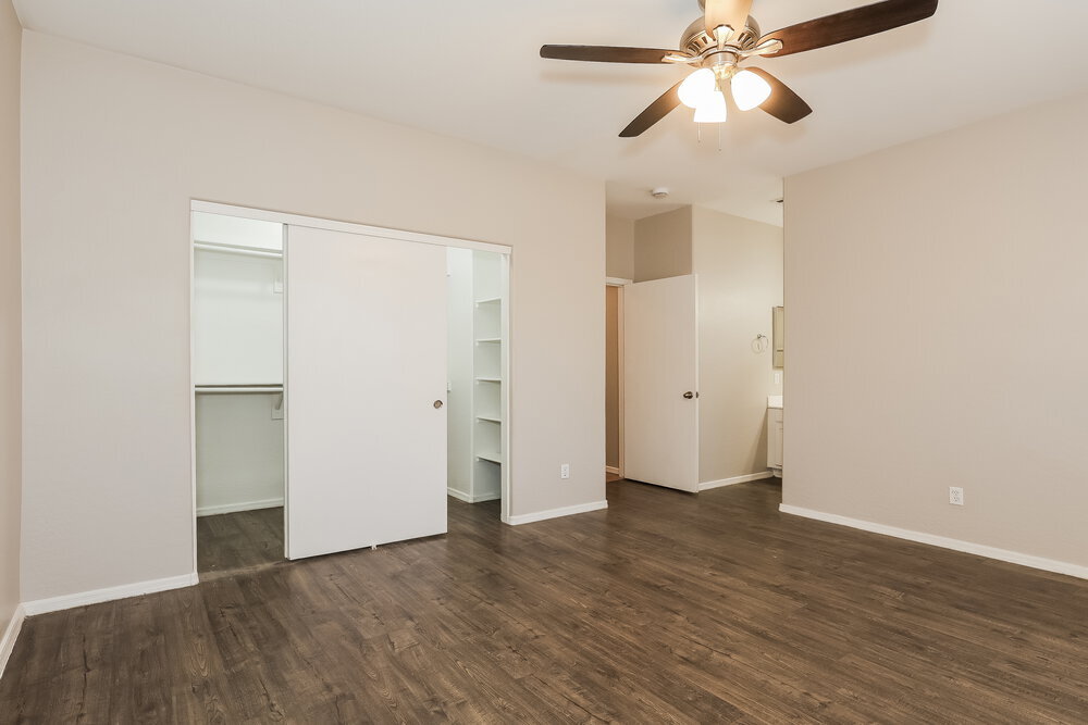 Building Photo - 11217 W Berkeley Rd