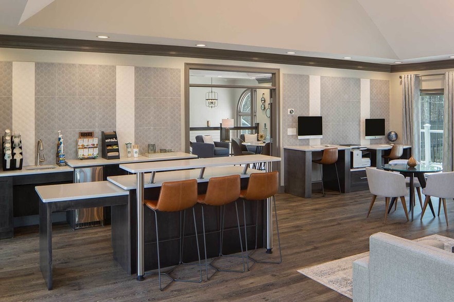 Wood Bridge Apartments 680 Park Bridge Pky Alpharetta GA 30005