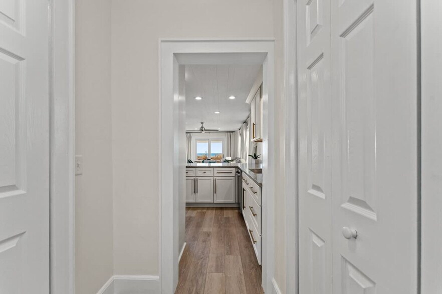 Building Photo - 9618 Beach Blvd