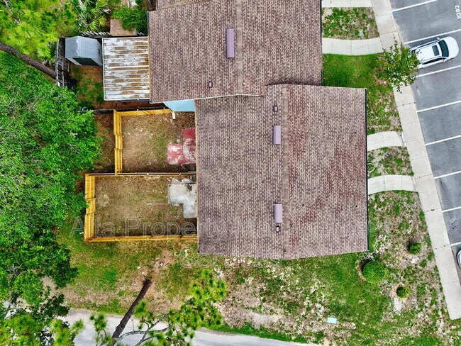 Building Photo - 11359 Bedford Oaks Dr