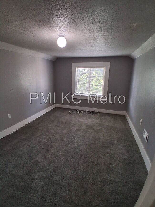Building Photo - 4607 Olive St
