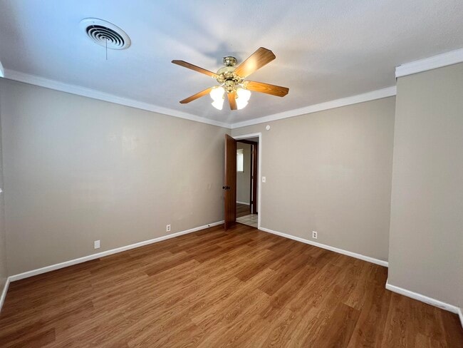 Building Photo - 5113 13th St