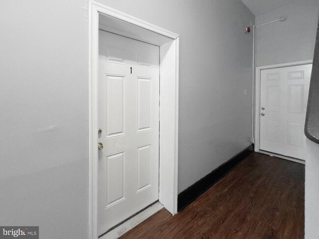 Building Photo - 1812 McCulloh St