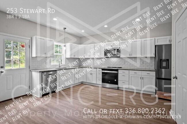 Building Photo - 253 Stewart Rd SE