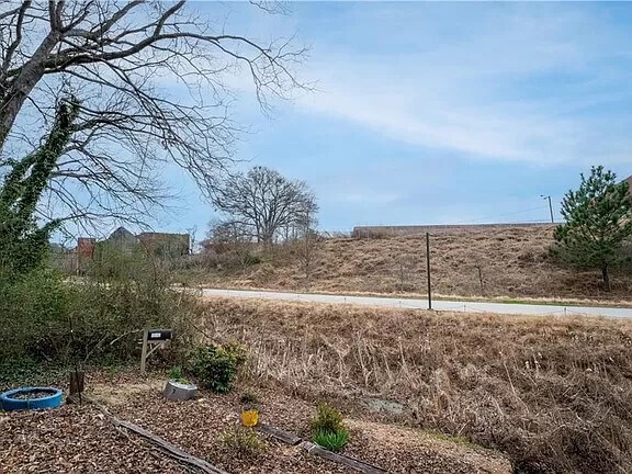 Building Photo - 838 Brookline St SW