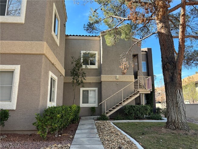 Primary Photo - 5250 S Rainbow Blvd