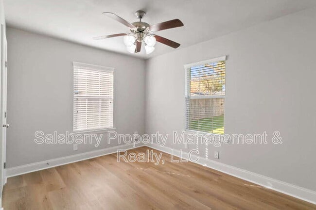 Building Photo - 5312 Odessa Ave