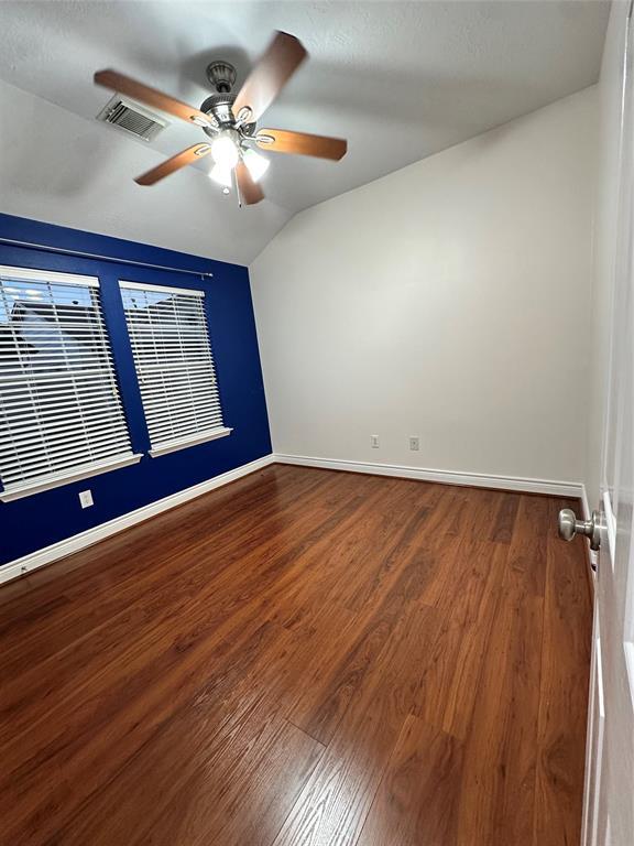 Building Photo - 3417 Clearview Cir