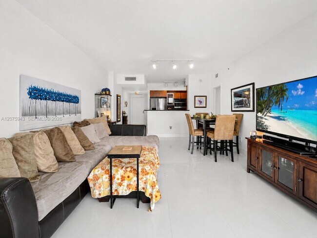 Building Photo - 335 S Biscayne Blvd