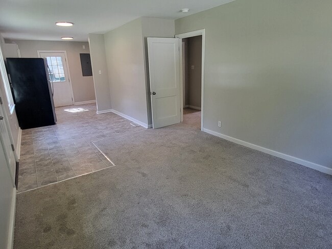 Building Photo - 968 Swift Dr