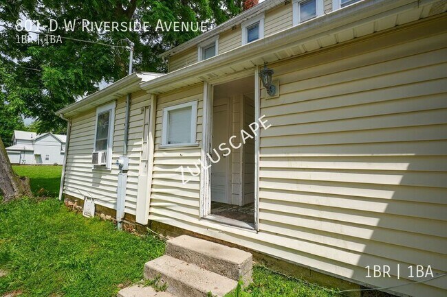 Building Photo - 801-D W Riverside Ave