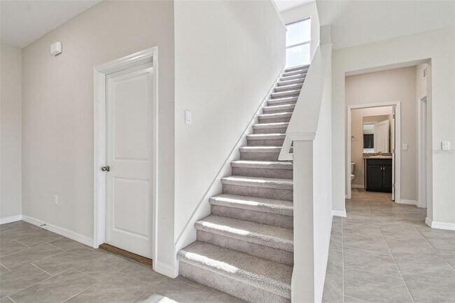 Building Photo - 3827 Sunny Spring Street