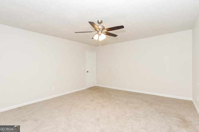 Building Photo - 115 Poplar Wy