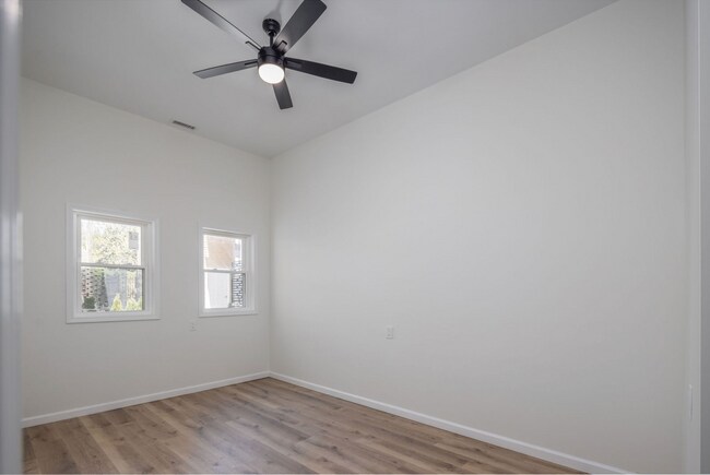 Building Photo - 3250 Lorain Ave