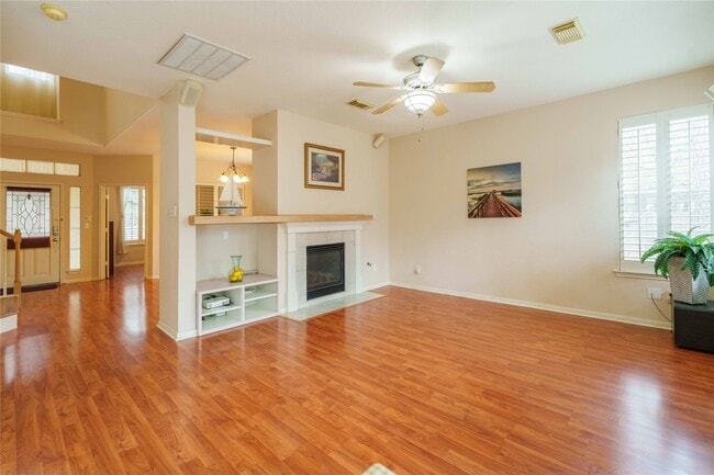 Building Photo - 2 Mystic Glade Ct