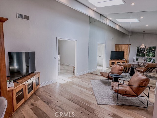 Building Photo - 1116 Via Zumaya