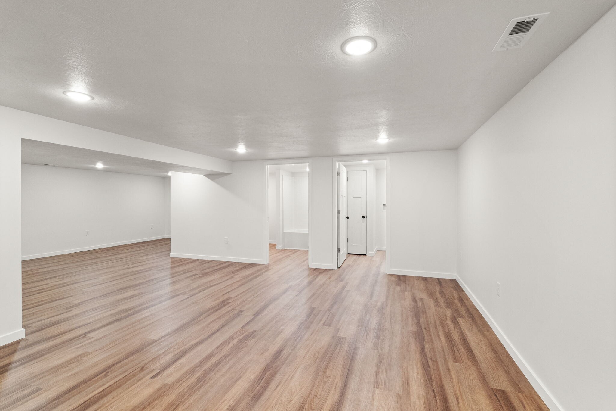 Building Photo - 1578 E 100 N