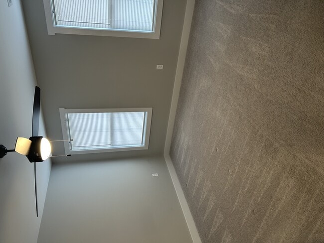 Building Photo - 74 Pelt Ln