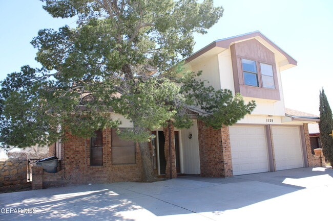 Building Photo - 1528 Sierra De Oro Dr