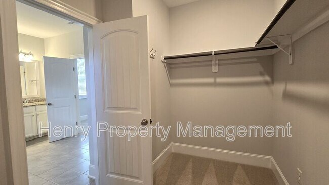 Building Photo - 1227 Kelder Ln