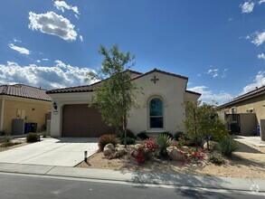Building Photo - Short term Furnished home in the desirable...