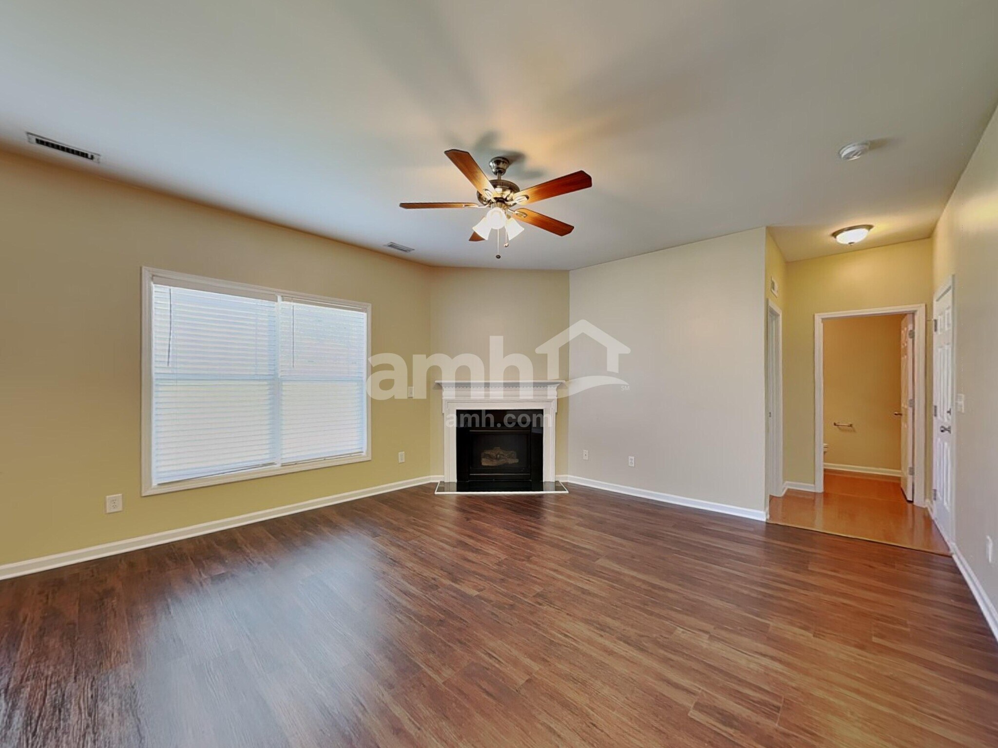 Building Photo - 88 Killington Dr