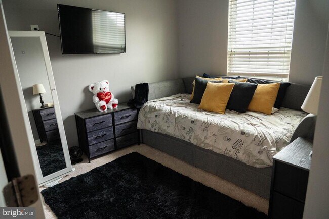 Building Photo - 506 Edelen Station Pl