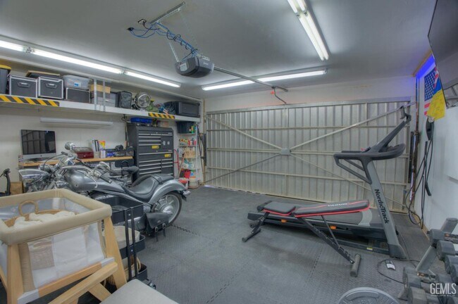 Building Photo - Park Place Condo