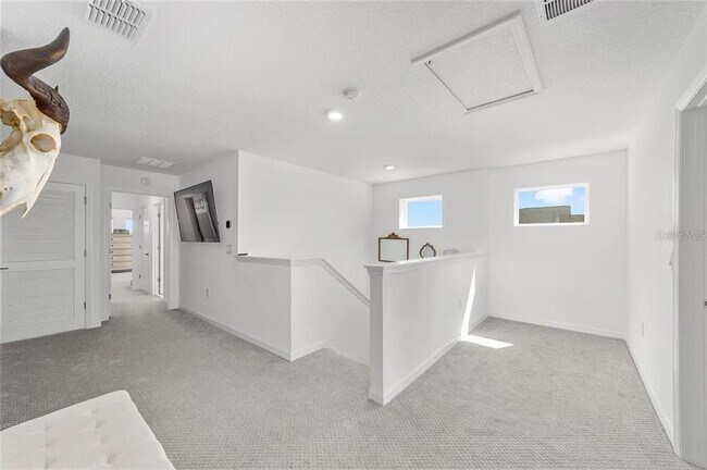 Building Photo - 7479 SW 64th St Rd