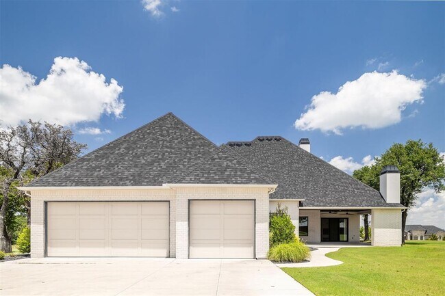 Building Photo - 4716 Moulin Rd