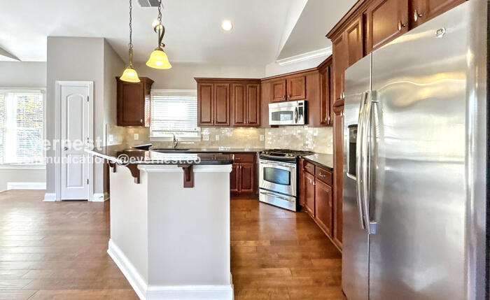 Building Photo - 101 Generals Retreat Pl