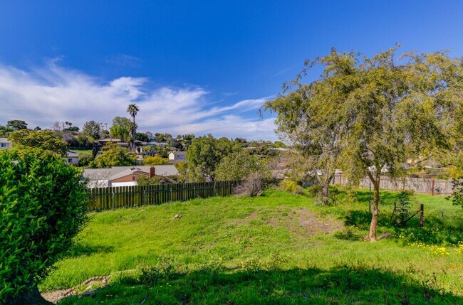 Building Photo - 4028 Casita Way