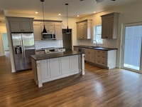 Building Photo - 802 Fritz Ave