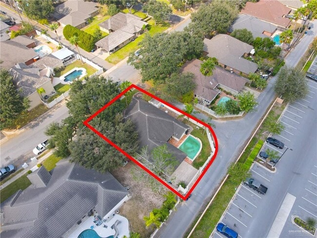 Building Photo - 32 S Cynthia St