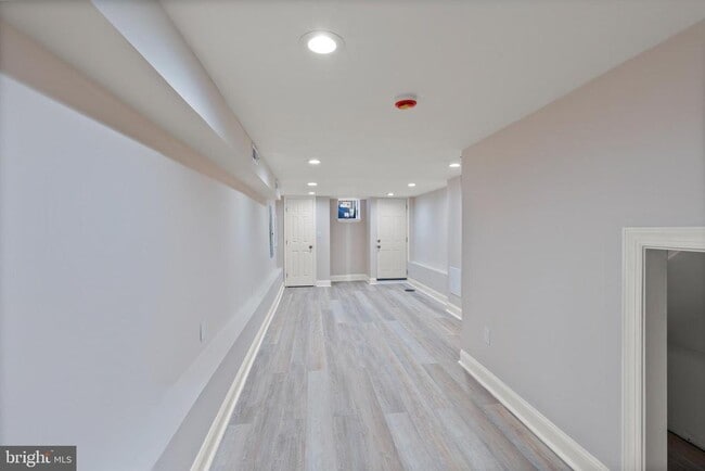 Building Photo - 919 Stiles St