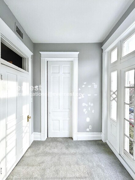 Building Photo - 2034 W Grace St