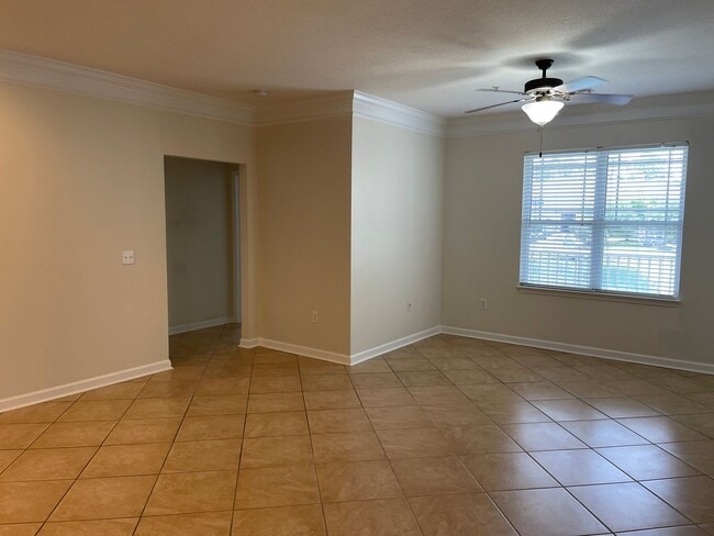 Building Photo - 3 Bedroom 2 Bathroom Condo in Woodlands Way at Crow Creek