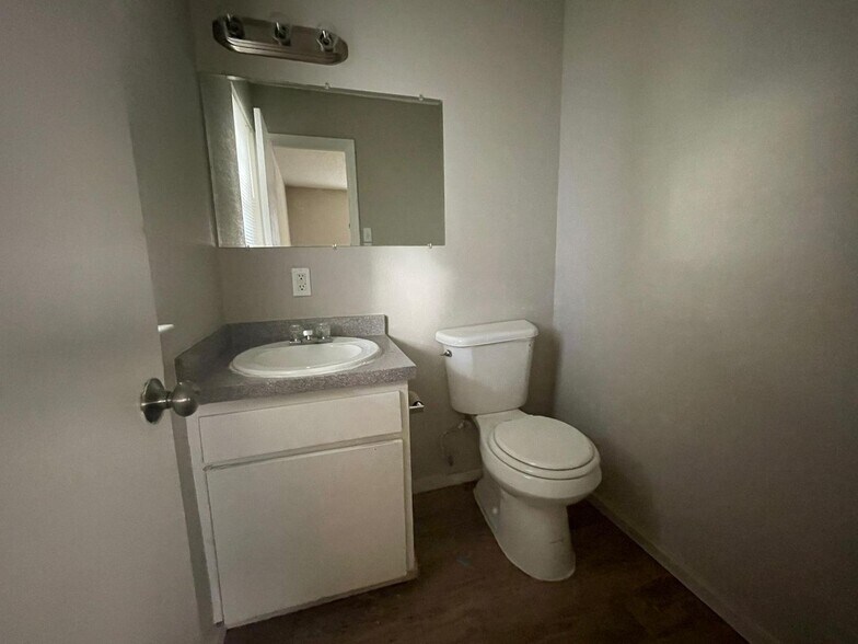 Building Photo - 6840 Margaret Dr