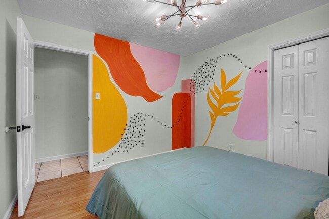Building Photo - 8222 Viny Ridge Dr